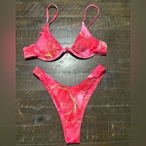 NWOT Pink Floral Bikini Sz Small